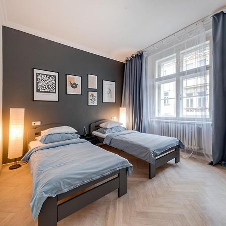 Vita Nejedleho Apartments Praga Exterior foto